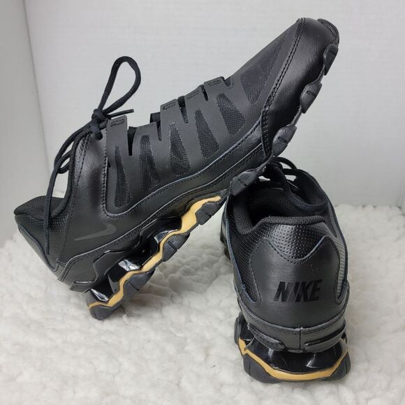 Nike Reax 8 TR Mens Size 9.5 Cross Training Sneaker Black Gold Low Top Shoes - Picture 5 of 11